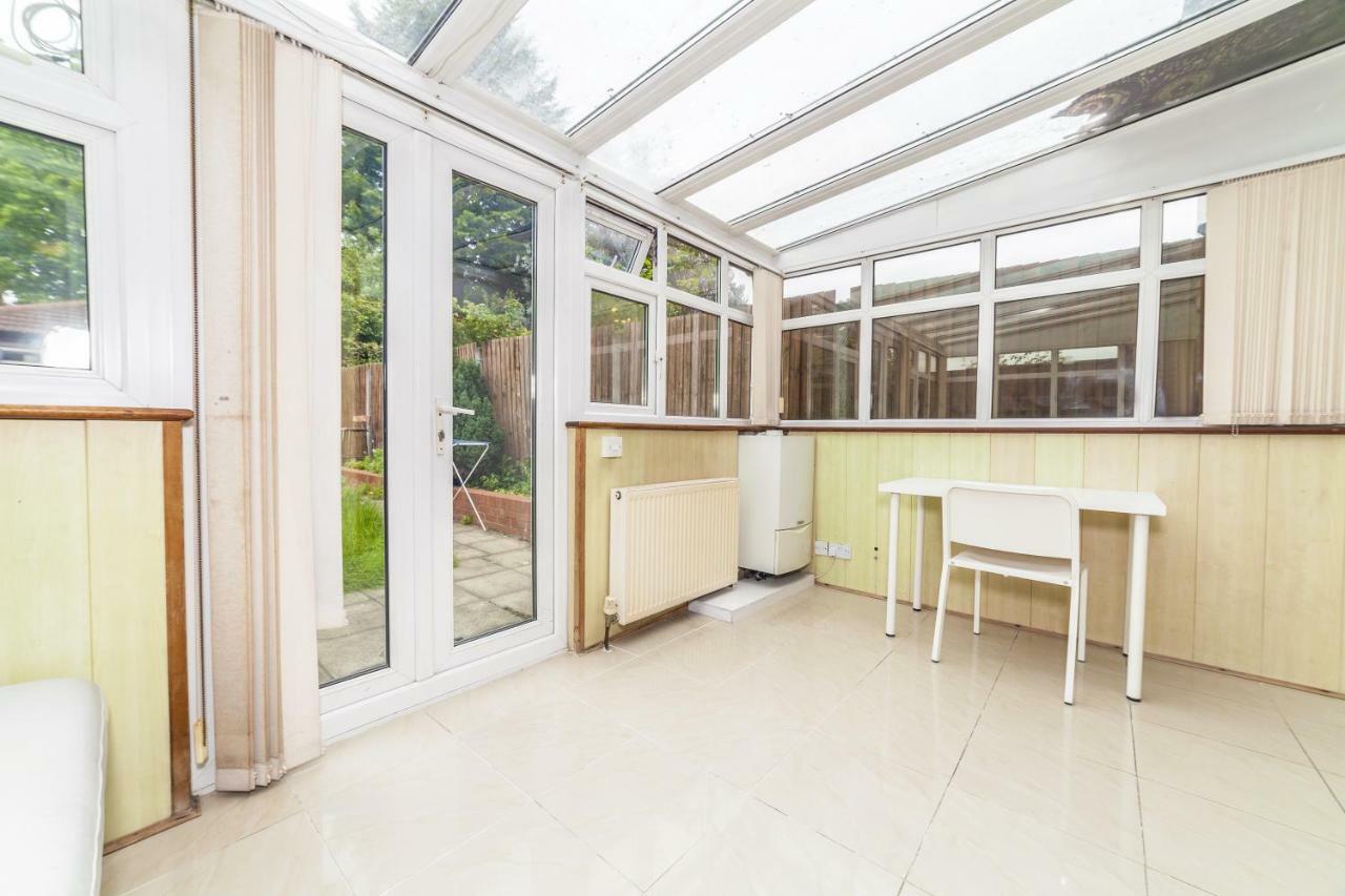 Lingwell Concept Flat Hotell London Exteriör bild